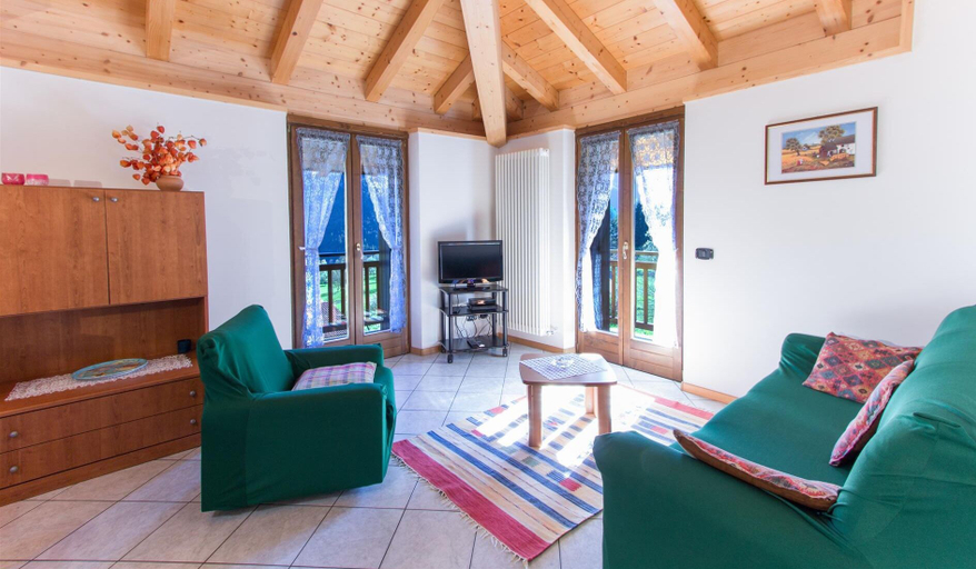 Living area 2, Casa Elena, Trento