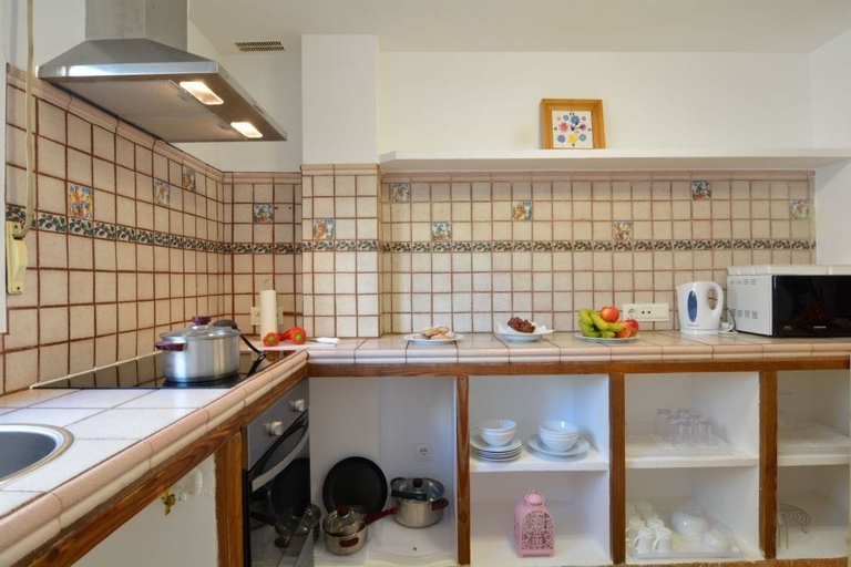 Others 5, Townhouse 200mts from sea, Baleares