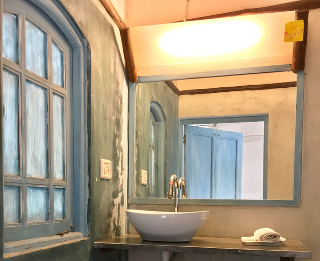 Bathroom 4, Eros Boutique Hotel, North Goa