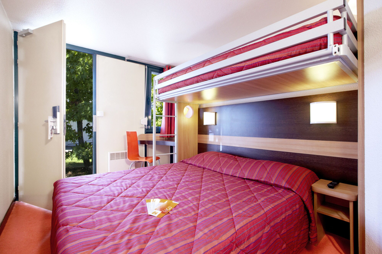Bedroom 3, Hotel Première Classe Avallon, Yonne
