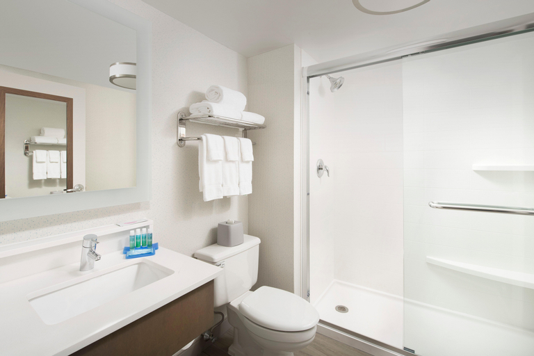 Bathroom 11
