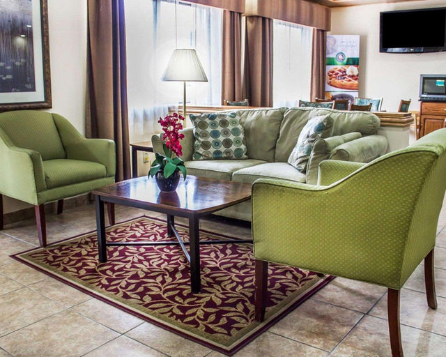 Public Area 2, Quality Inn Manitowoc, Manitowoc