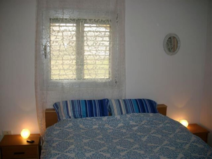 Bedroom 2, Michelle Suites