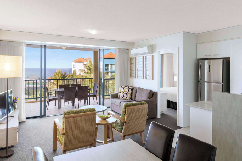 Dining Room 4