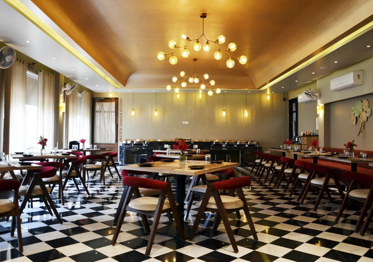 Food & Drinks 3, Alwar Vanyaevilas, Alwar