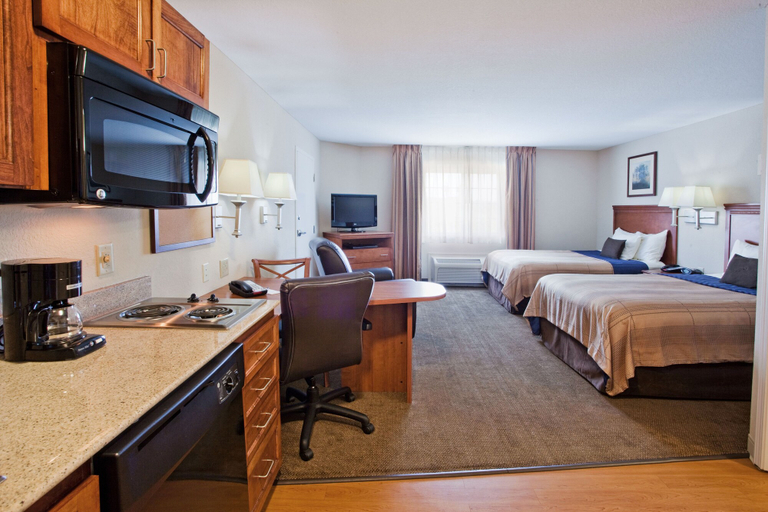 Bedroom 4, Candlewood Suites MACON, Bibb