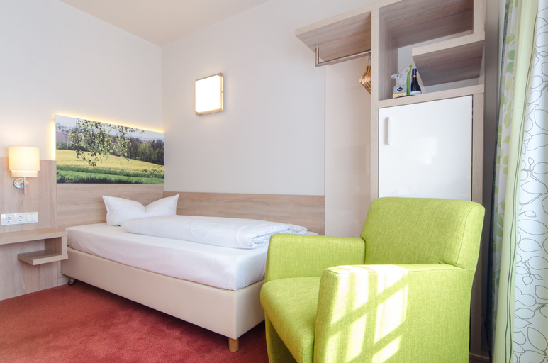 Bedroom 3, Garden Hotel, Nürnberg