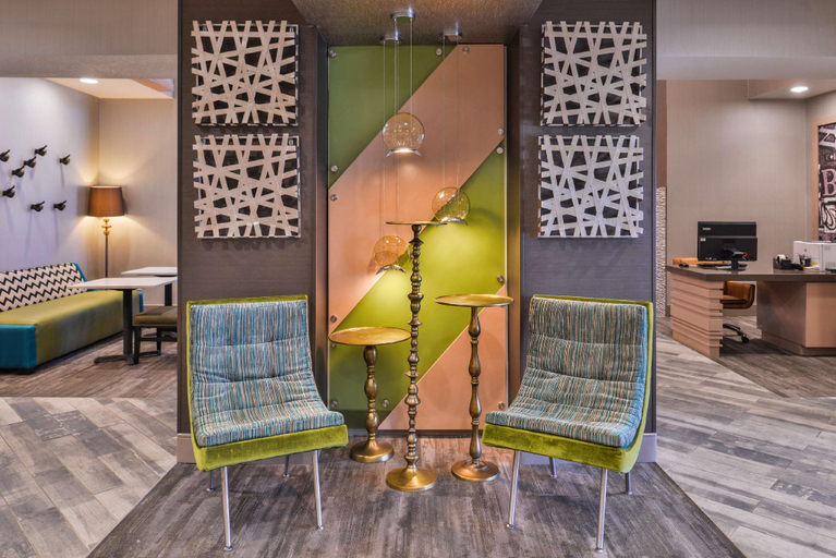 Public Area 2, Hampton Inn & Suites Altoona-Des Moines, Polk