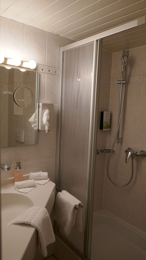 Bathroom 5, Hotel Rotkreuzplatz, München