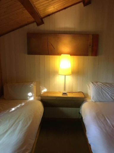 Bedroom 3, Snowdrop 9 Hot Tub, Carmarthenshire