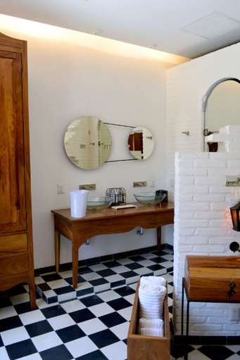 Bathroom 3, Del Carmen Concept Hotel, Guadalajara