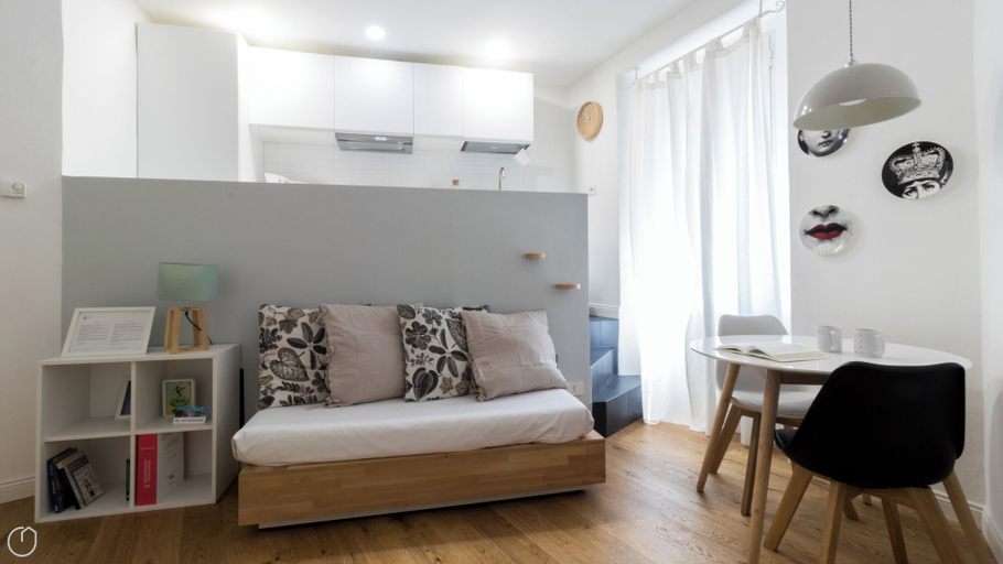 Others 3, Italianway - Pasubio 12, Milano