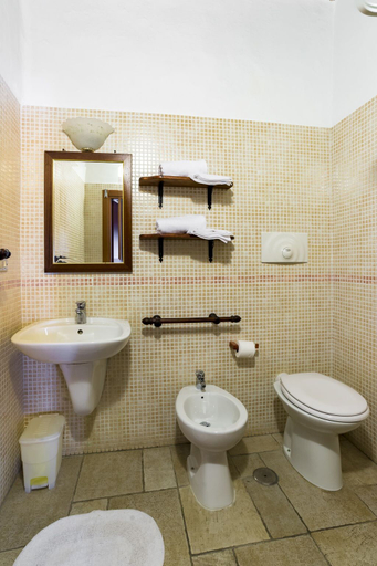 Bathroom 5, B&B Borgo San Martino, Bari