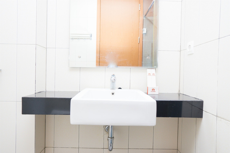 Bathroom 3, Spacious 1BR Dago Suites Apartment, Bandung