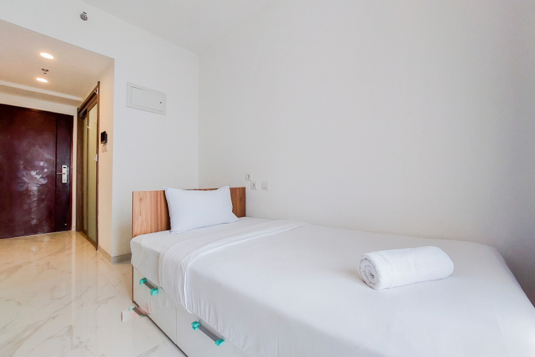 Strategic and Nice Studio at Sky House BSD Apartment By Travelio, Tangerang