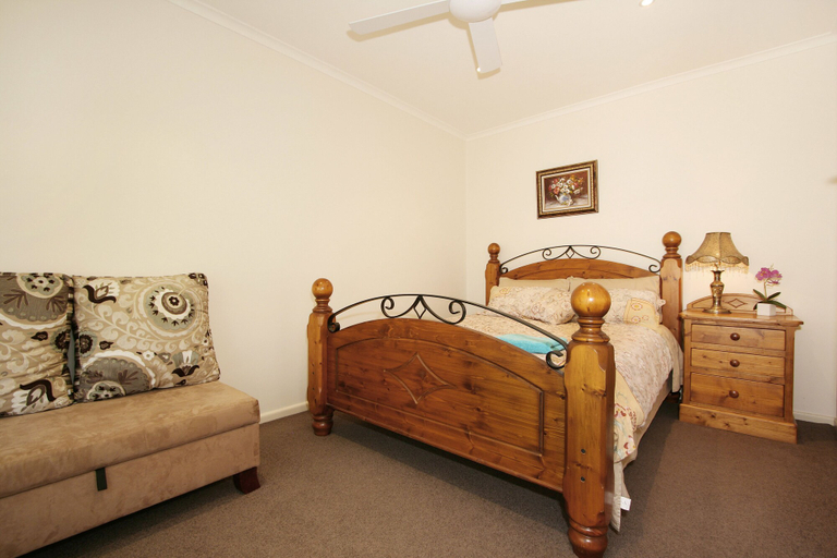 Bedroom 3, Lisson Holiday Rental, Melbourne