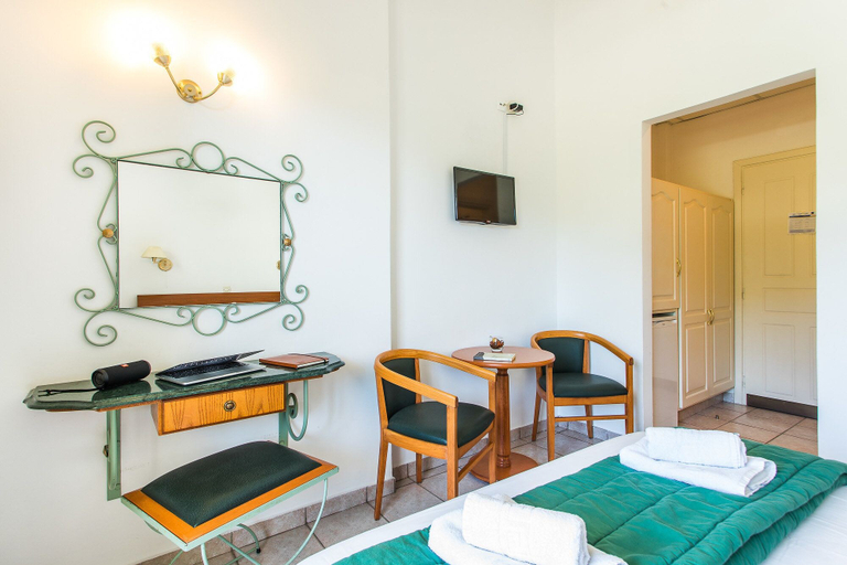 Bedroom 3, Paradise Inn, Ionian Islands