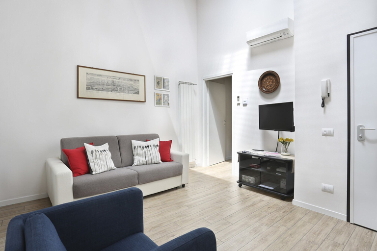 Others 5, Short-Let Florence Il Granduca Apartment, Florence