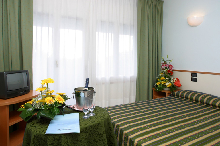 Bedroom 3, Pugnochiuso Resort - Hotel Degli Ulivi, Foggia