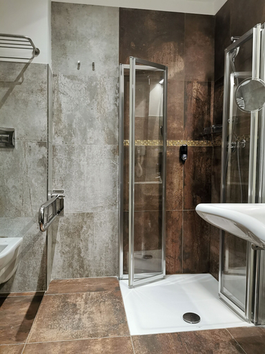 Bathroom 5, Hotel Baby, Rimini