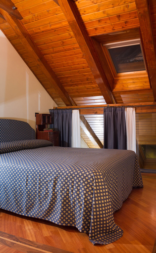 Bedroom 3, Residence Jecna, Praha 1
