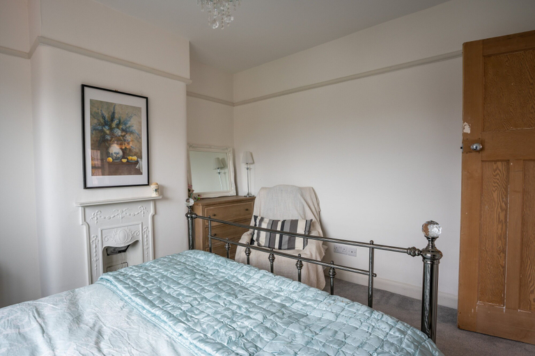Bedroom 3, Contemporary Bright House 20 Min To Manc, Stockport