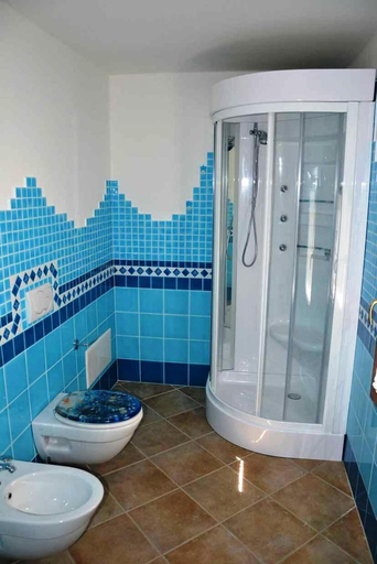 Bathroom 2, AffittaSardegna - Felicità Apartments, Olbia-Tempio