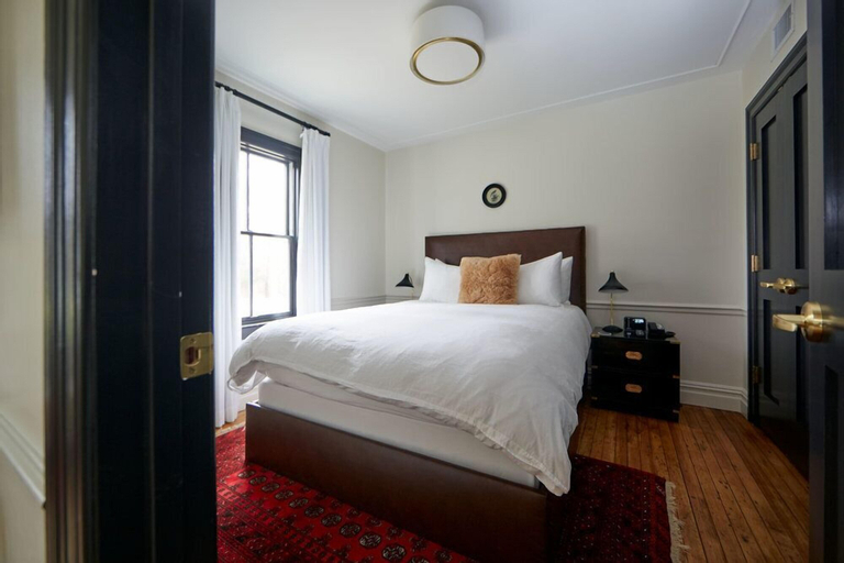 Bedroom 28