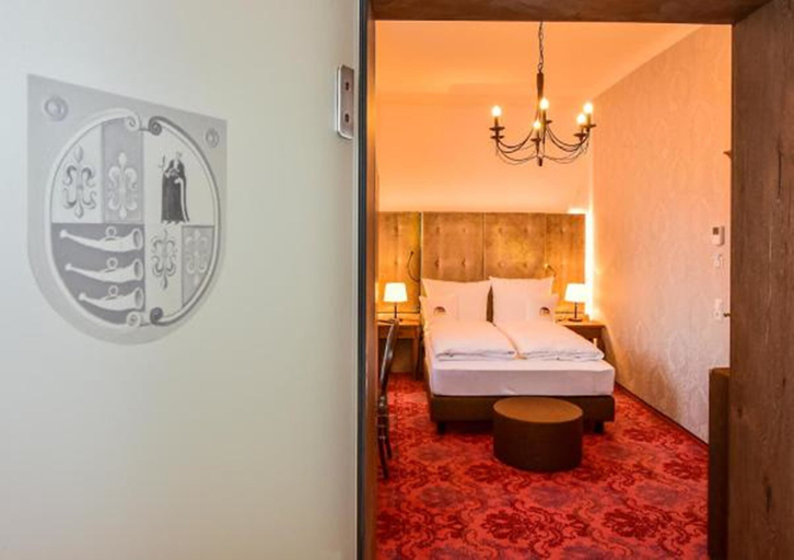 Bedroom 5, Schloss Hotel Wasserburg, Lindau (Bodensee)