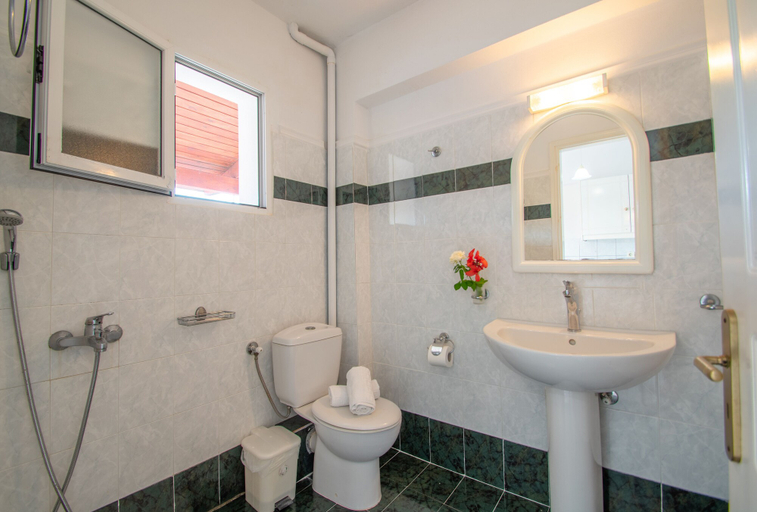 Bathroom 4, Baywatch Apartments, Ionian Islands