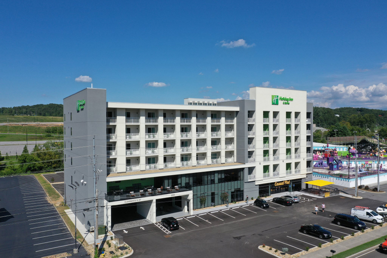 Exterior & Views 2, Holiday Inn & Suites PIGEON FORGE CONVENTION CENTER by IHG, Sevier