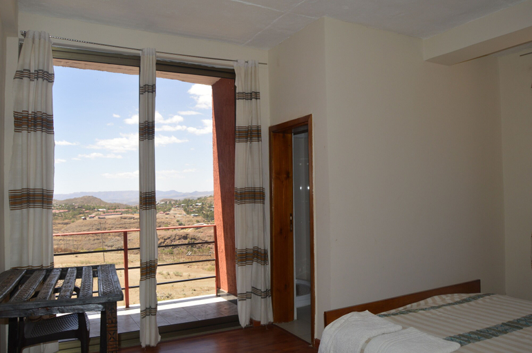Bedroom 3, Zan-Seyoum Hotel, Semen Wello