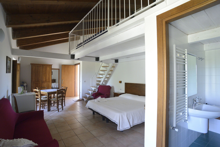Bedroom 3, Casa del Geco, Salerno