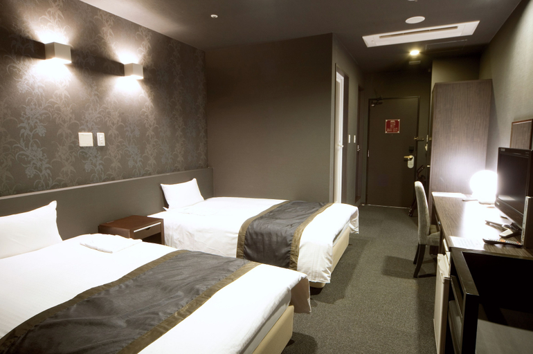 Bedroom 3, Wakayama Urban Hotel, Wakayama