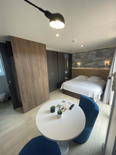 Bedroom 5, Camp'hotel, Sarthe