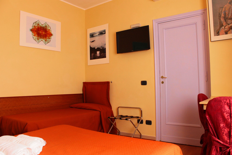 Bedroom 3, Colosseoinn, Rome