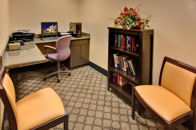 Others 5, Holiday Inn & Suites BAKERSFIELD by IHG, Kern