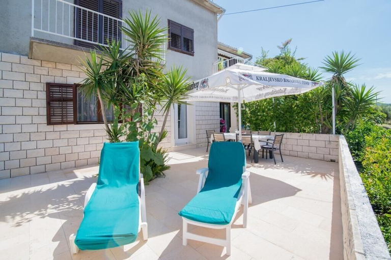 Sport & Beauty, Apartments Veve, Postira