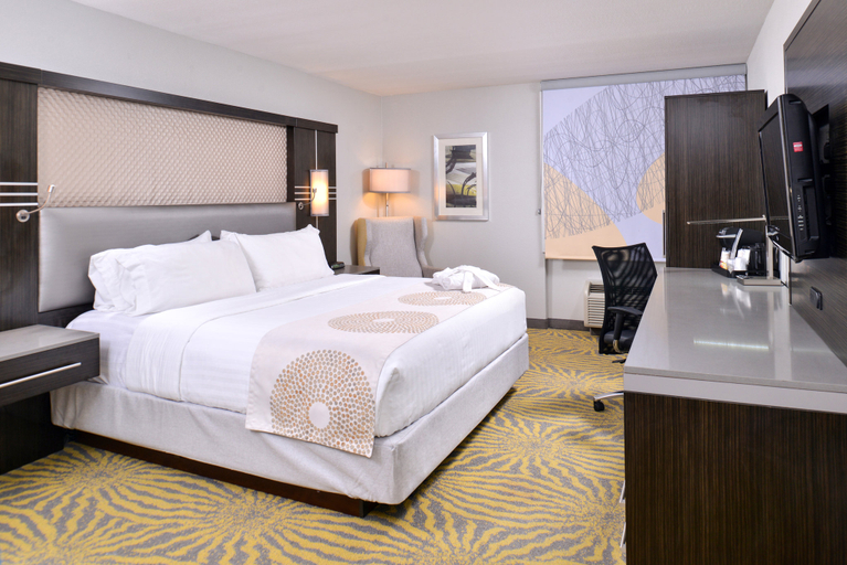 Bedroom 5, Holiday Inn DALLAS-RICHARDSON by IHG, Dallas