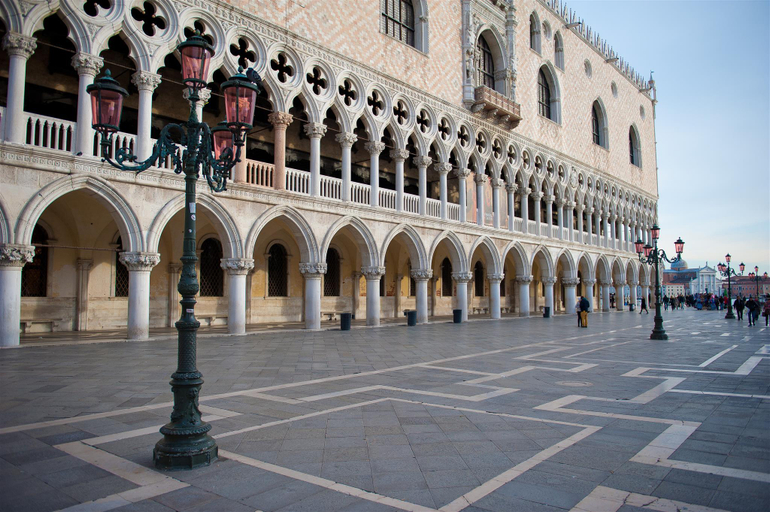 Nearby Landmark 2, Testa - WR Apartments, Venezia