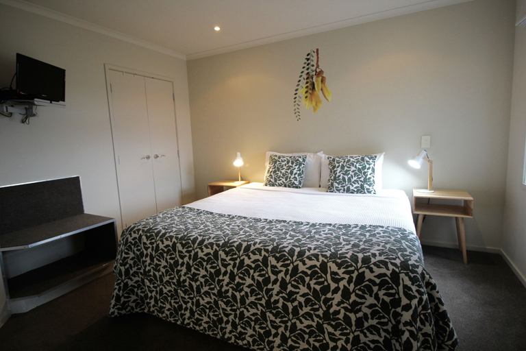 Bedroom 2, Alpine Lake Motor Lodge, Taupo