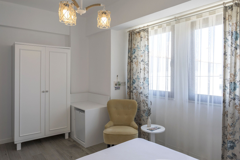 Bedroom 2, Troas Ada Hotel, Bozcaada