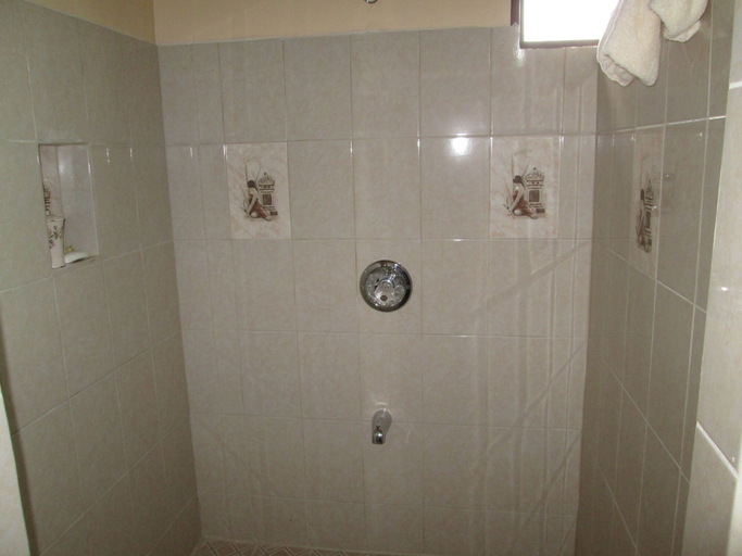 Bathroom 4, Becks Bed and Breakfast