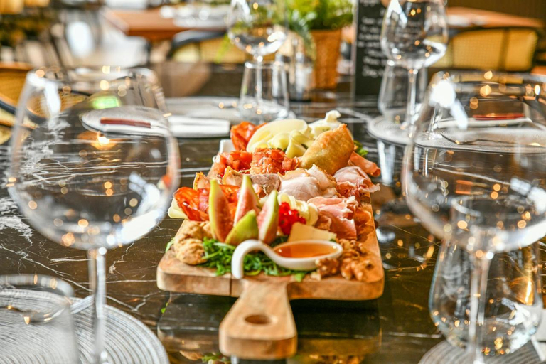 Food & Drinks 7