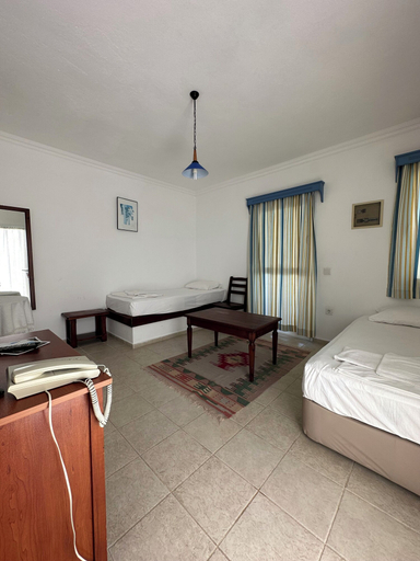Bedroom 5, Eskiyali Otel, Bodrum
