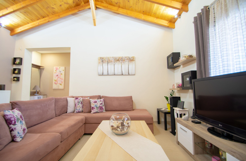 Others 5, Villa Bella Luna, Ionian Islands