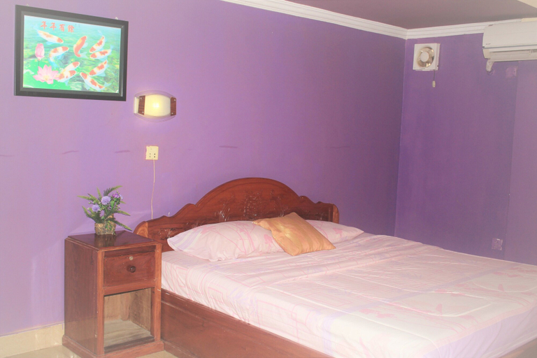 Bedroom 2, Spring Park Hotel, Svay Pao