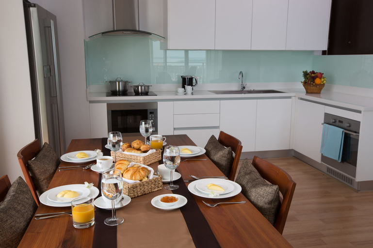 Dining Room 5