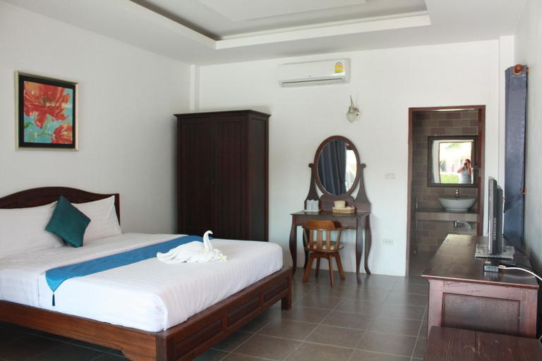 Bedroom 3, Waterside Resort, Pran Buri