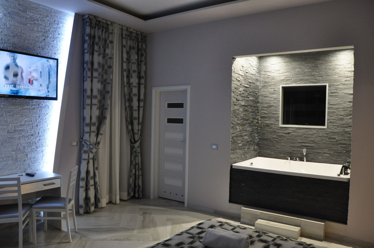 Others 4, Il Corso Suite, Rome
